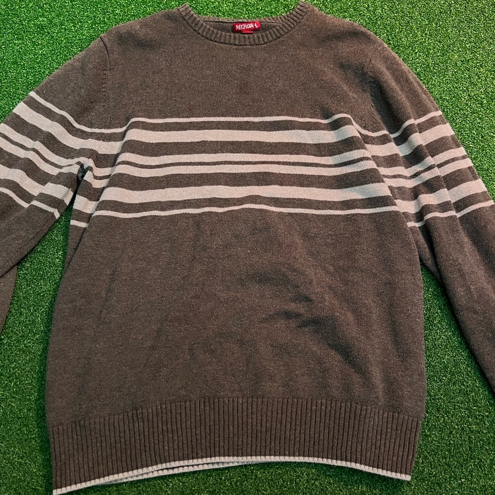 SWEATER
